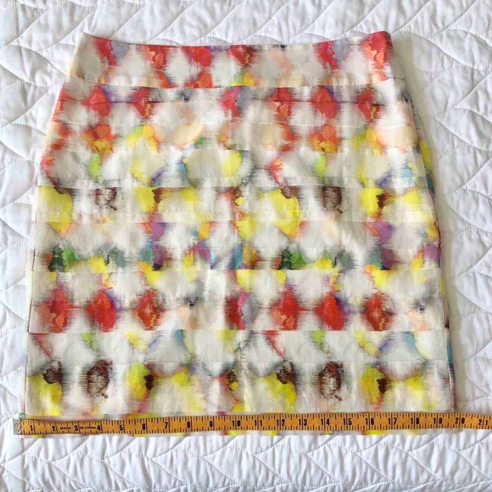 Ann Taylor Silk Ruffle Skirt • Size 4 - Picture 11 of 11